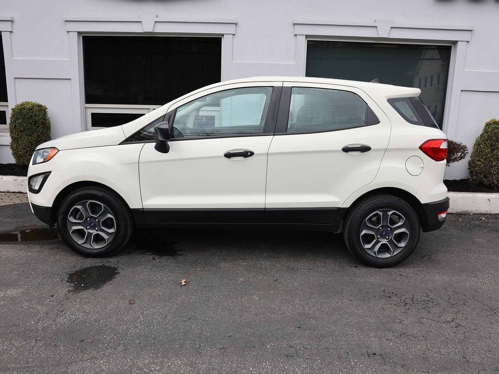 Used 2020 Ford EcoSport S image 4