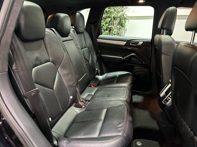 Used 2014 Porsche Cayenne GTS AWD/4WD image 44