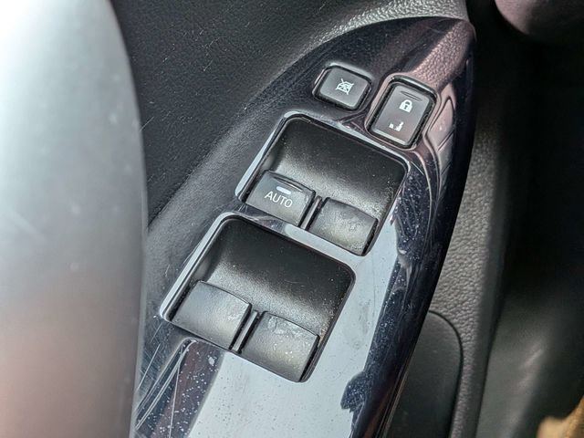 Used 2022 Mitsubishi Eclipse Cross LE FWD image 22