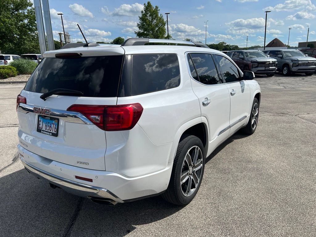 Used 2019 GMC Acadia Denali w/ Technology Package AWD/4WD image 10