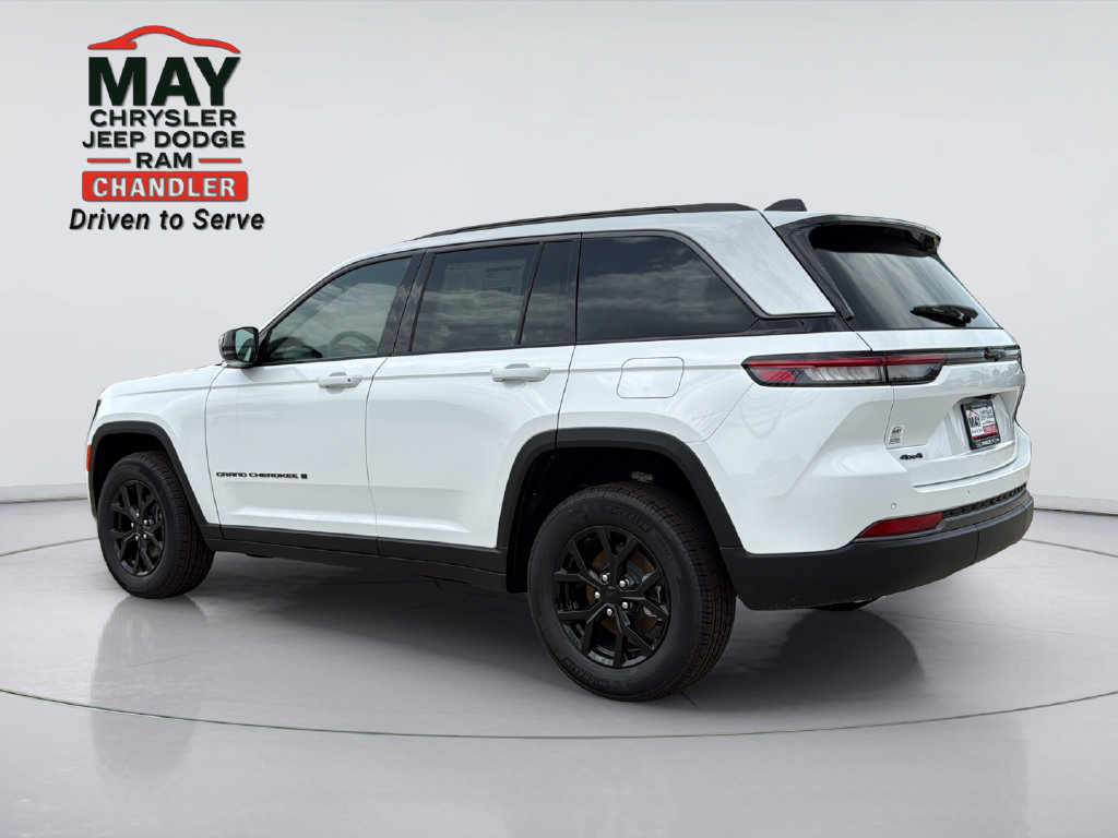 New 2026 Jeep Grand Cherokee Altitude AWD/4WD image 5