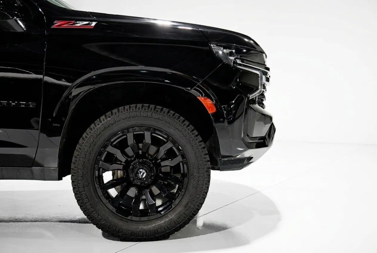 Used 2021 Chevrolet Tahoe Z71 w/ Z71 Off-Road Package AWD/4WD image 6