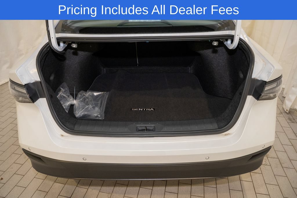 New 2026 Nissan Sentra SL w/ Floor Mat Package FWD image 6