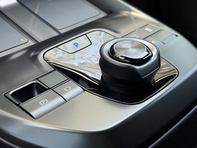 New 2026 Toyota C-HR AWD/4WD image 18