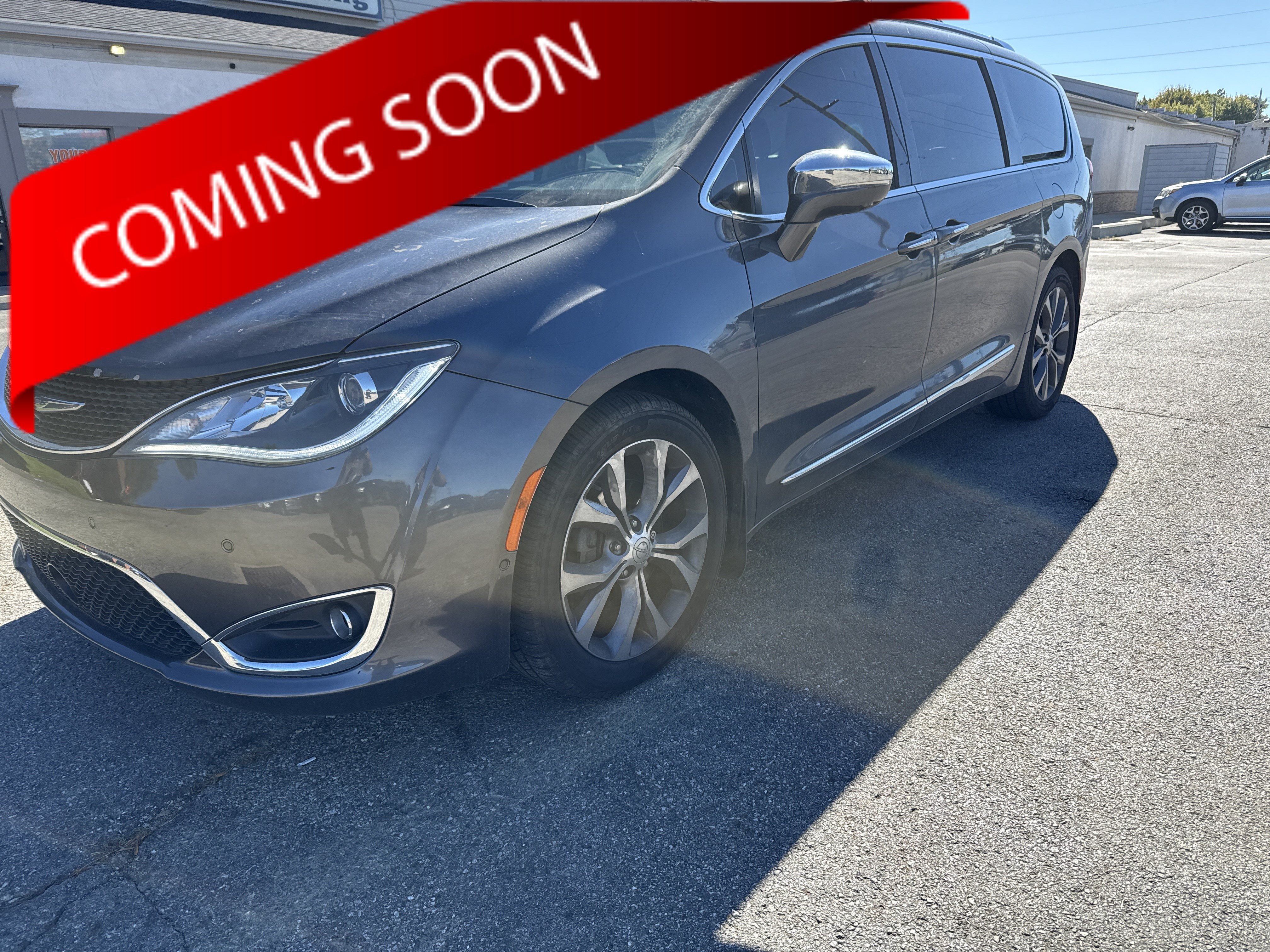 Used 2017 Chrysler Pacifica Limited