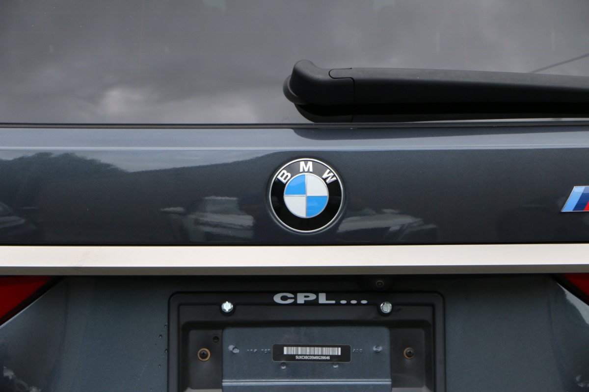 Used 2021 BMW X7 M50i w/ Executive Package AWD/4WD image 5