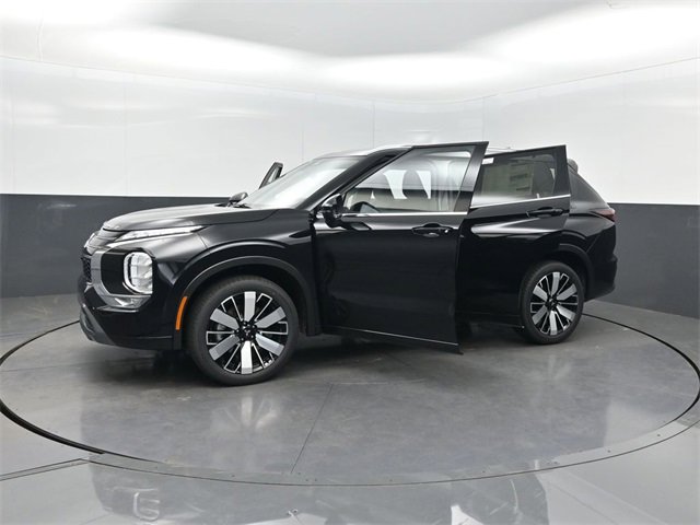 New 2025 Mitsubishi Outlander SEL image 35