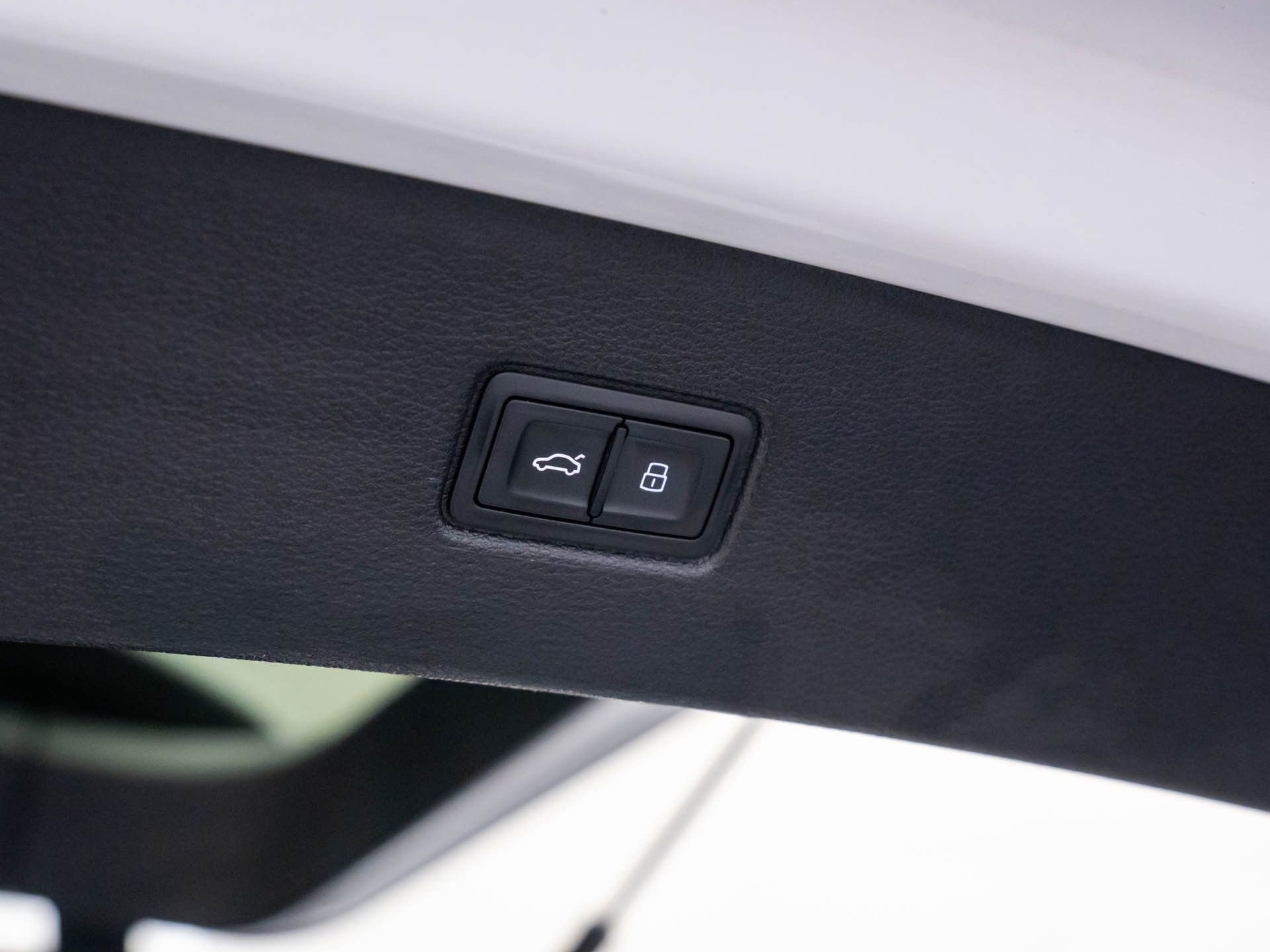 Used 2018 Audi Q7 3.0T Premium Plus w/ Premium Plus Package image 36