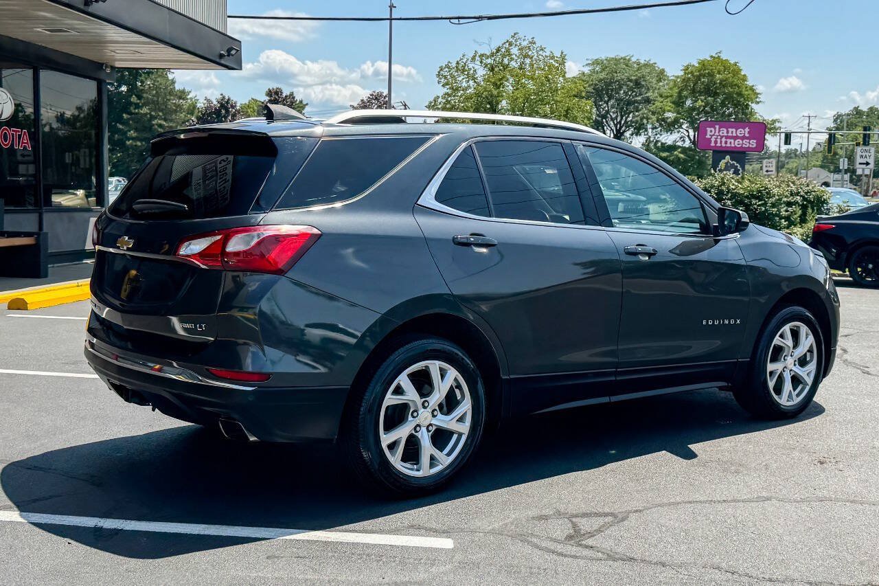 Used 2018 Chevrolet Equinox LT w/ Sun & Infotainment Package AWD/4WD image 4
