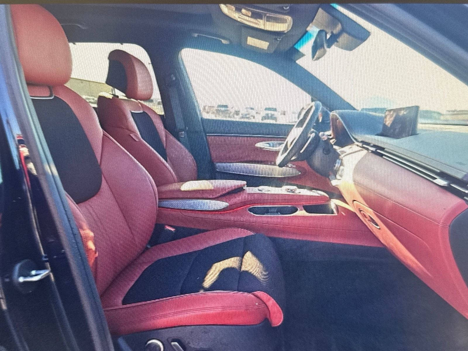 Used 2025 Genesis GV70 2.5T w/ Sport Prestige Package image 13