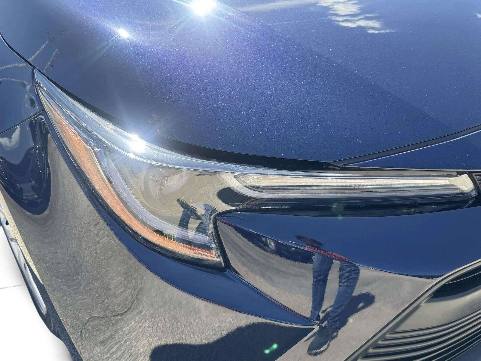 Used 2025 Toyota Corolla LE FWD image 11