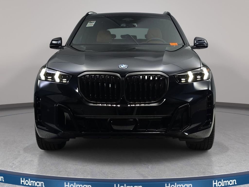 New 2026 BMW X5 xDrive50e w/ Executive Package image 2