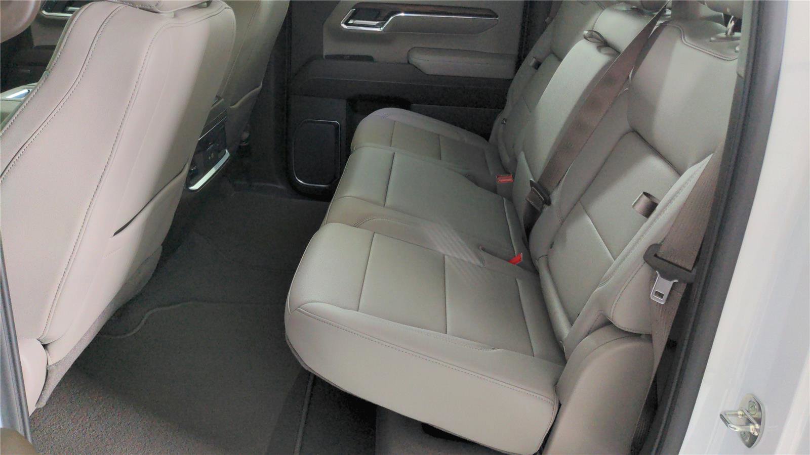 Used 2022 GMC Sierra 1500 SLT w/ SLT Convenience Package AWD/4WD image 21