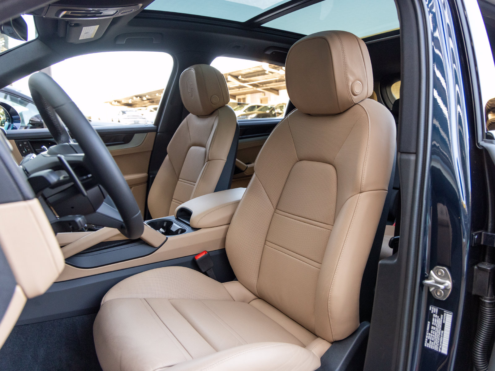 New 2025 Porsche Cayenne S AWD/4WD image 5