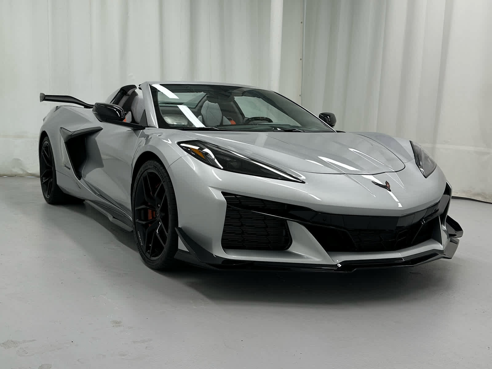 Used 2026 Chevrolet Corvette Z06 RWD image 2