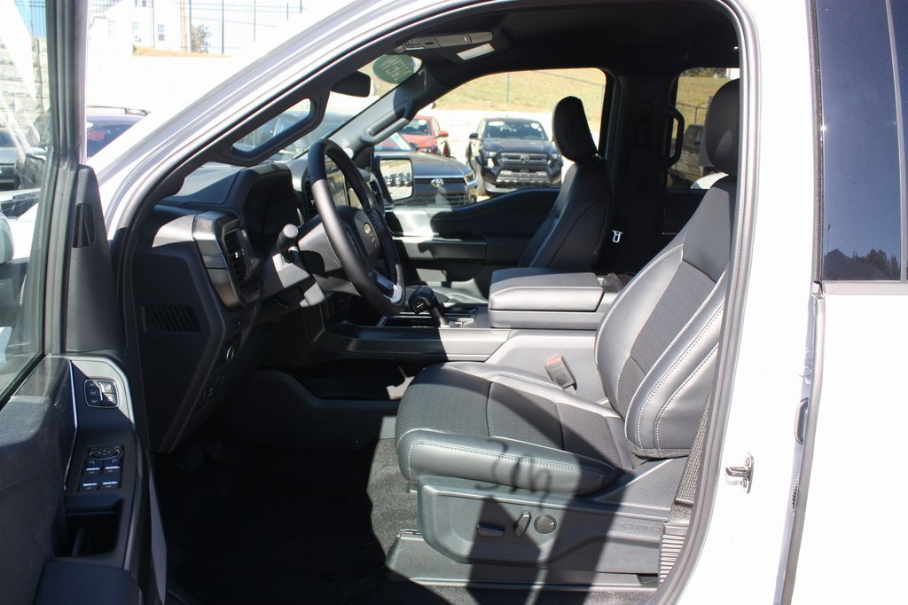 New 2025 Ford F150 Lariat image 14