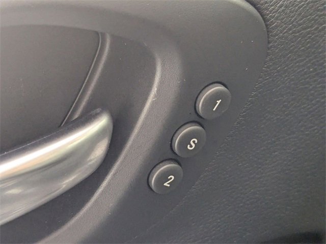 Used 2019 Jeep Cherokee Limited w/ Technology Group image 11