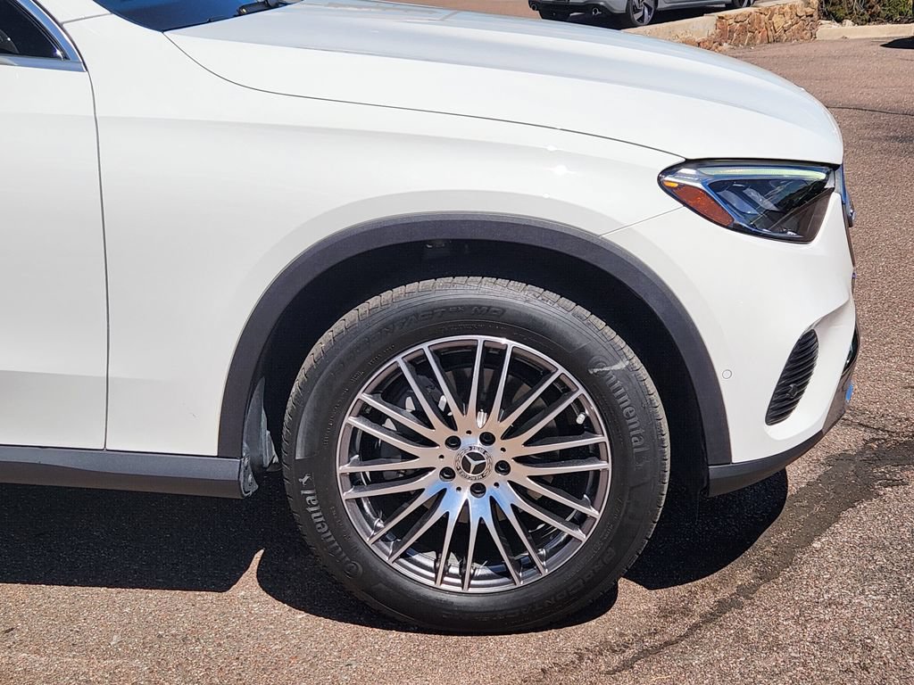 Used 2025 Mercedes-Benz GLC 300 image 29