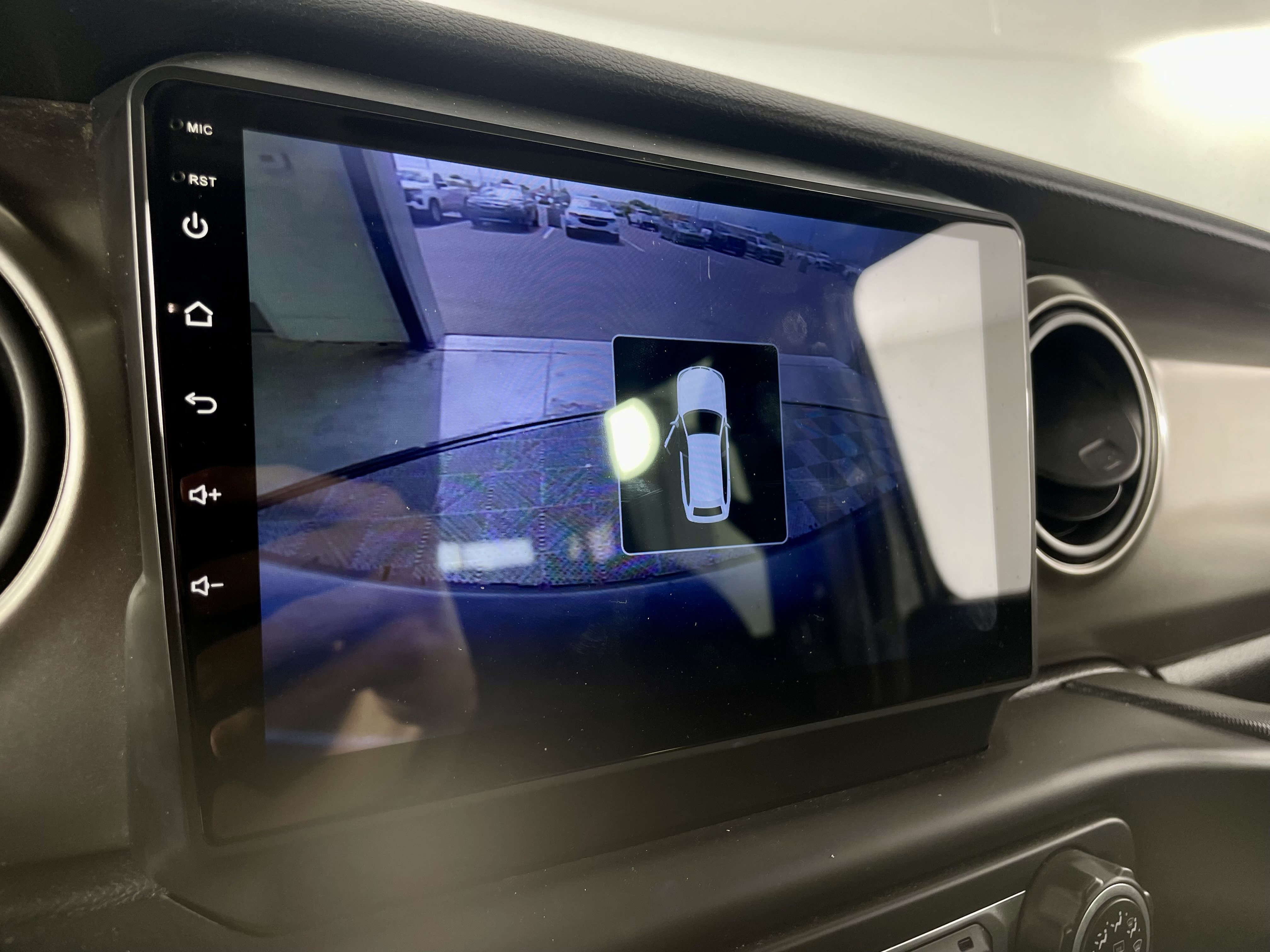 Used 2018 Jeep Wrangler Unlimited Sport S AWD/4WD image 19