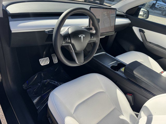 Used 2022 Tesla Model Y Performance image 13