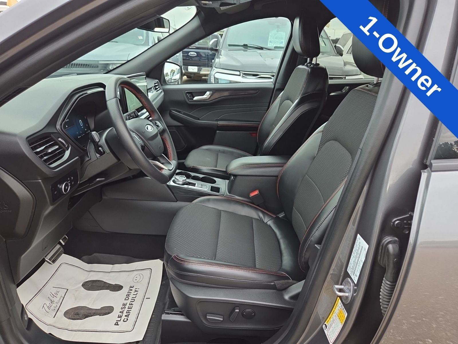 Used 2023 Ford Escape ST-Line Select w/ Tech Pack #2 AWD/4WD image 2