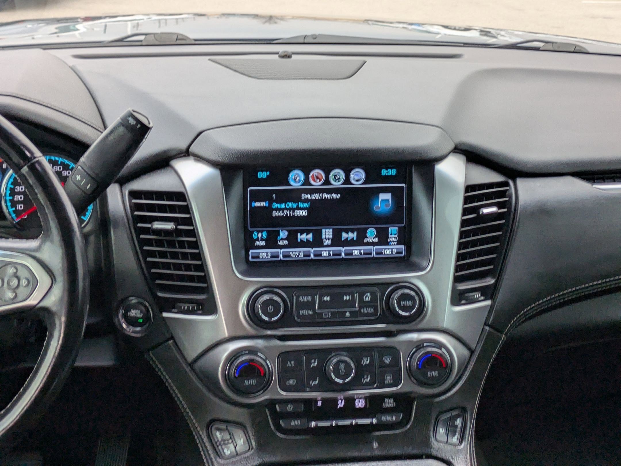 Used 2019 Chevrolet Suburban Premier w/ RST Edition image 16