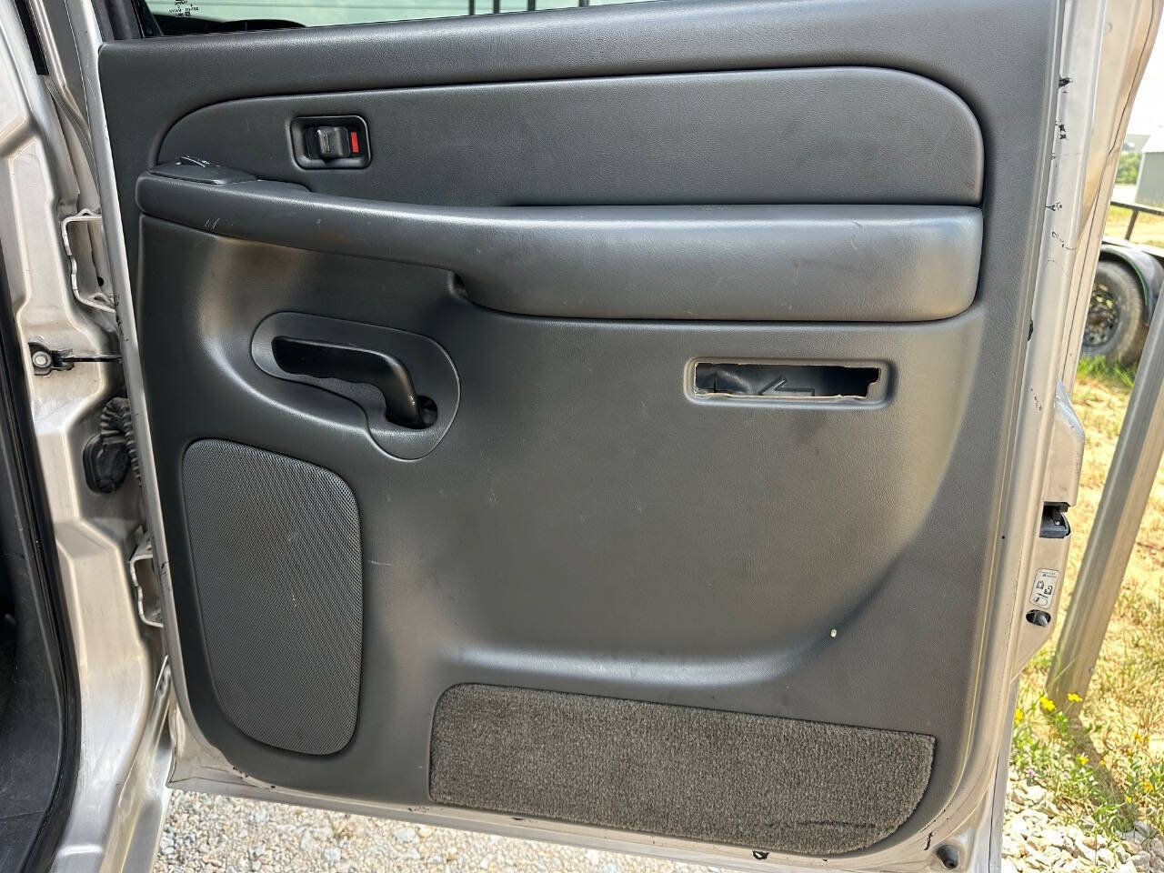 Used 2005 Chevrolet Silverado 1500 LS w/ Light Duty Power Package RWD image 17