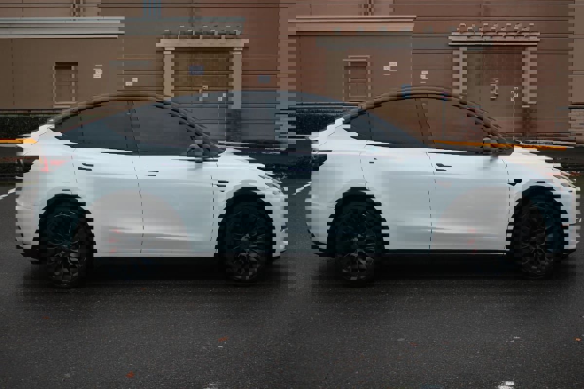 Used 2020 Tesla Model Y Performance image 7