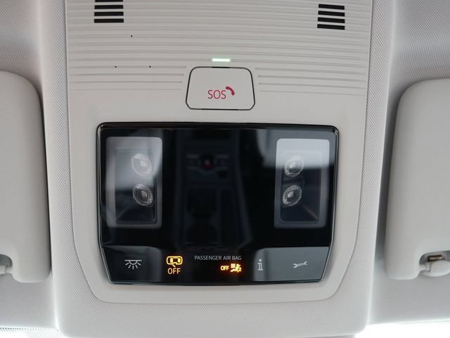 Certified 2025 Volkswagen Tiguan SE AWD/4WD image 34