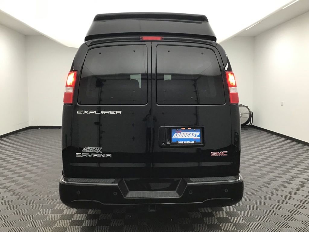 Used 2021 GMC Savana 2500 image 4