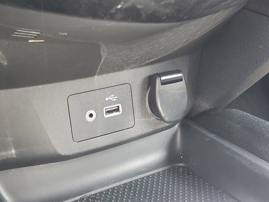 Used 2022 Nissan Rogue Sport S image 23