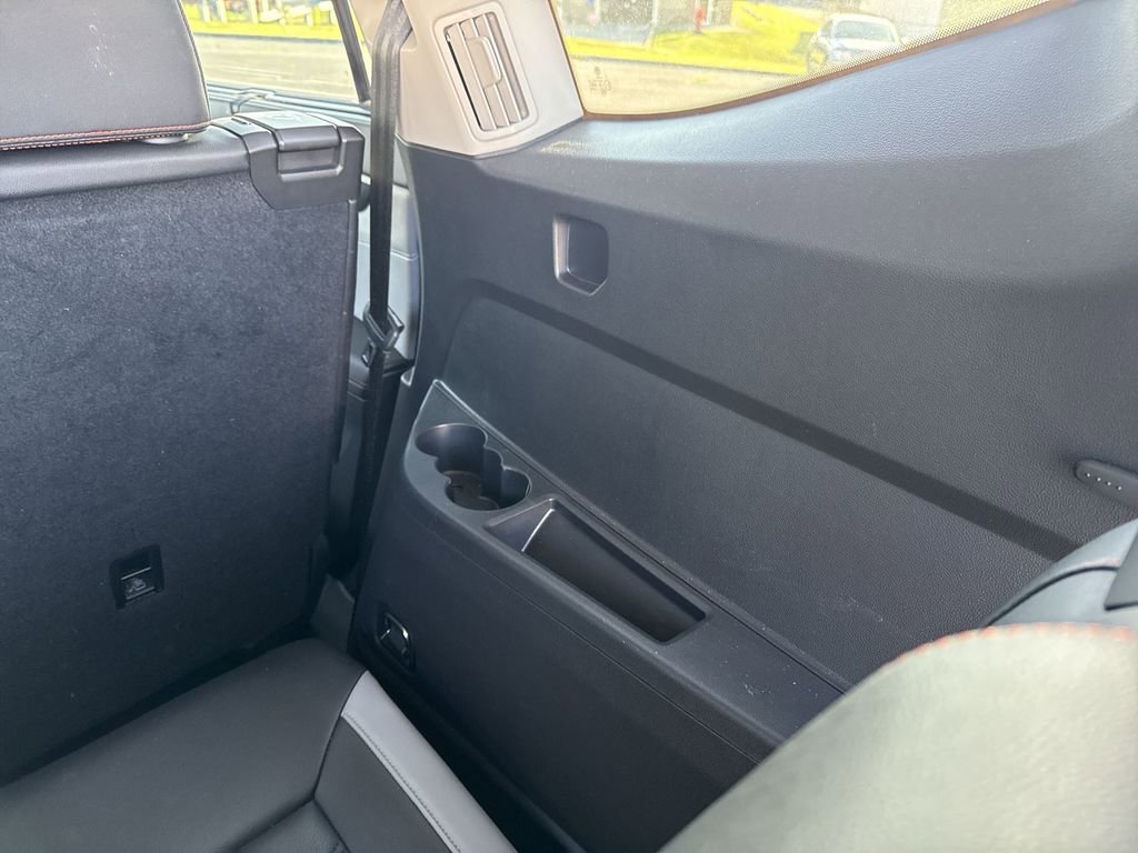 Used 2025 Volkswagen Atlas Peak Edition SE image 33