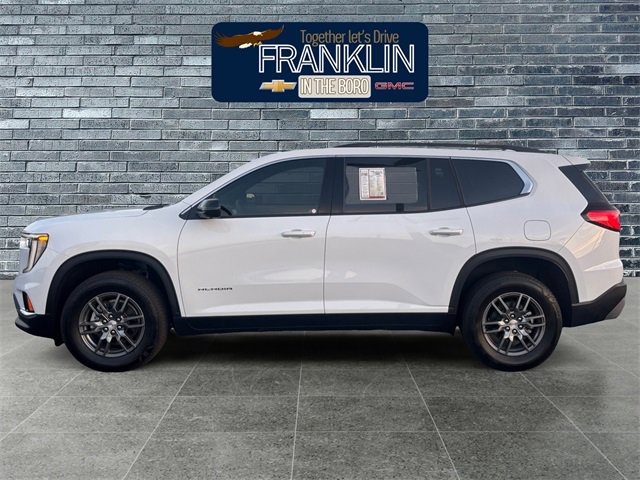 Used 2025 GMC Acadia Elevation image 2
