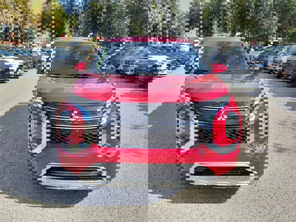 Used 2024 Mitsubishi Outlander SE image 9