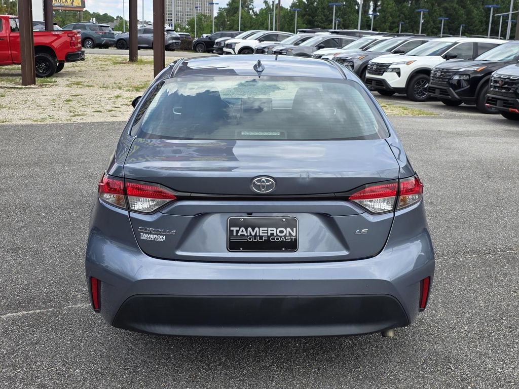 Used 2024 Toyota Corolla LE FWD image 3