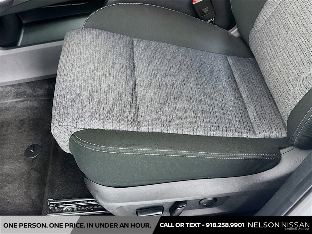 Certified 2023 Nissan Rogue SV image 18