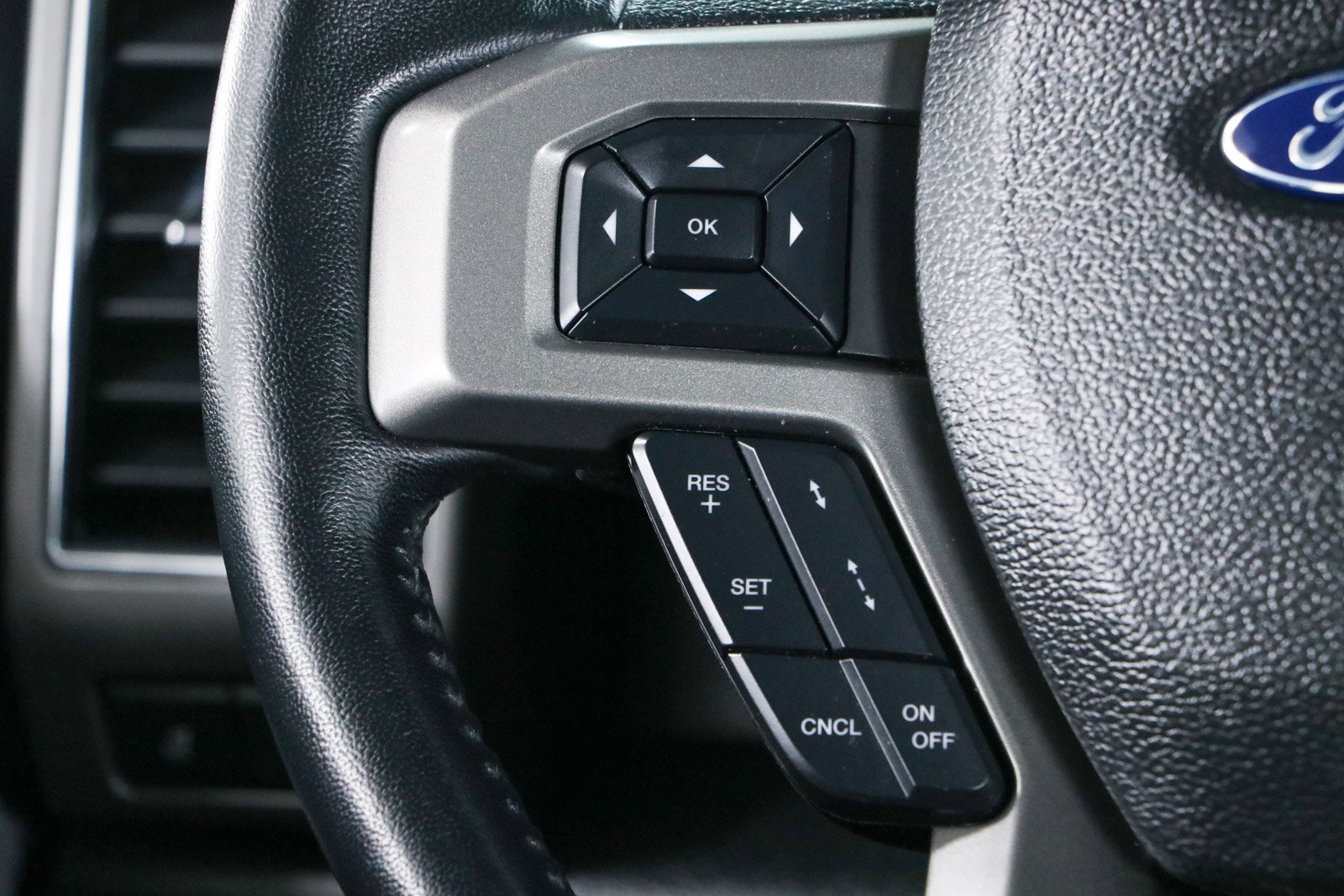 Used 2021 Ford Expedition XLT RWD image 14