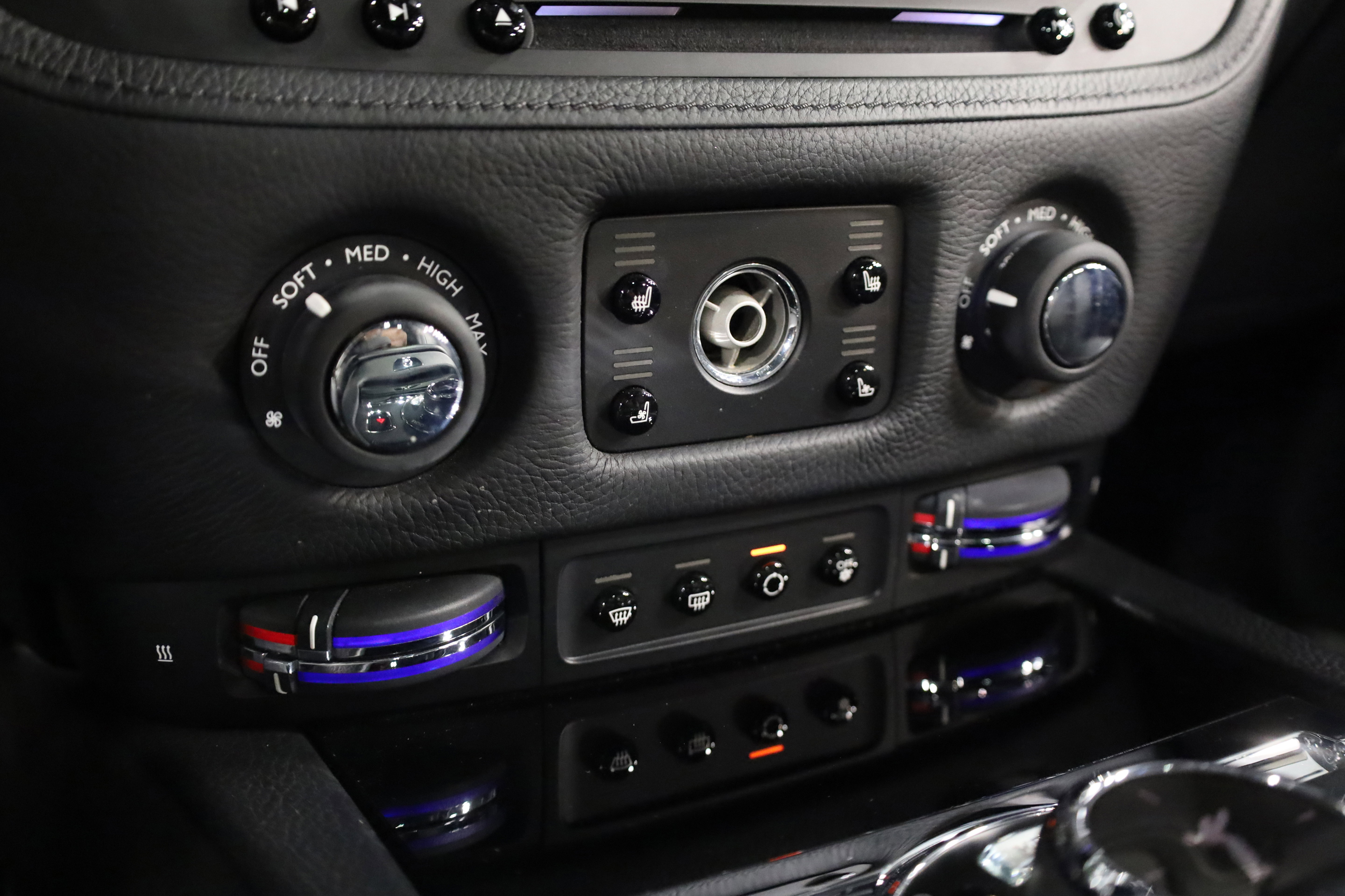 Used 2015 Rolls-Royce Ghost Base image 32