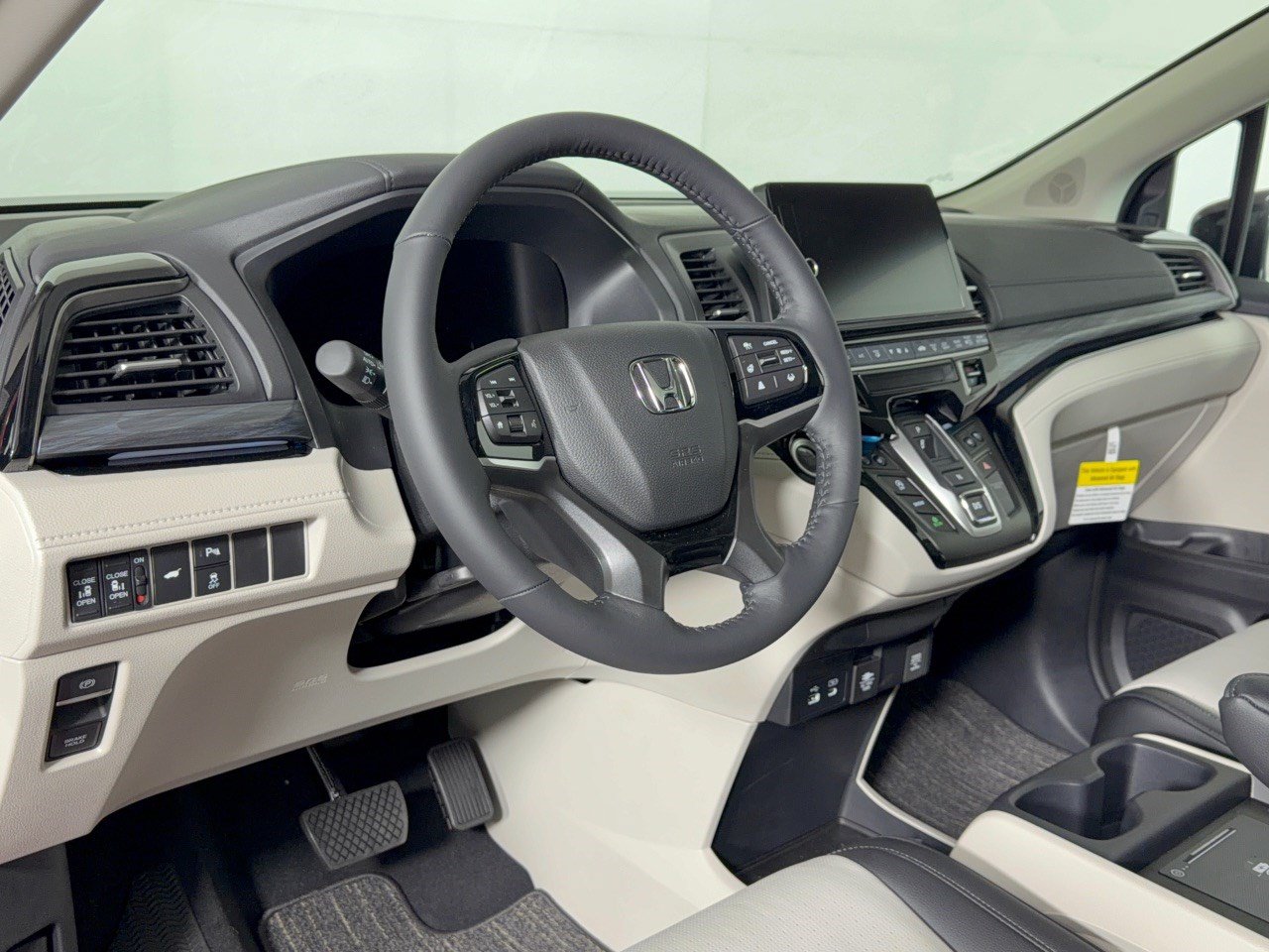 New 2027 Honda Odyssey Elite image 4
