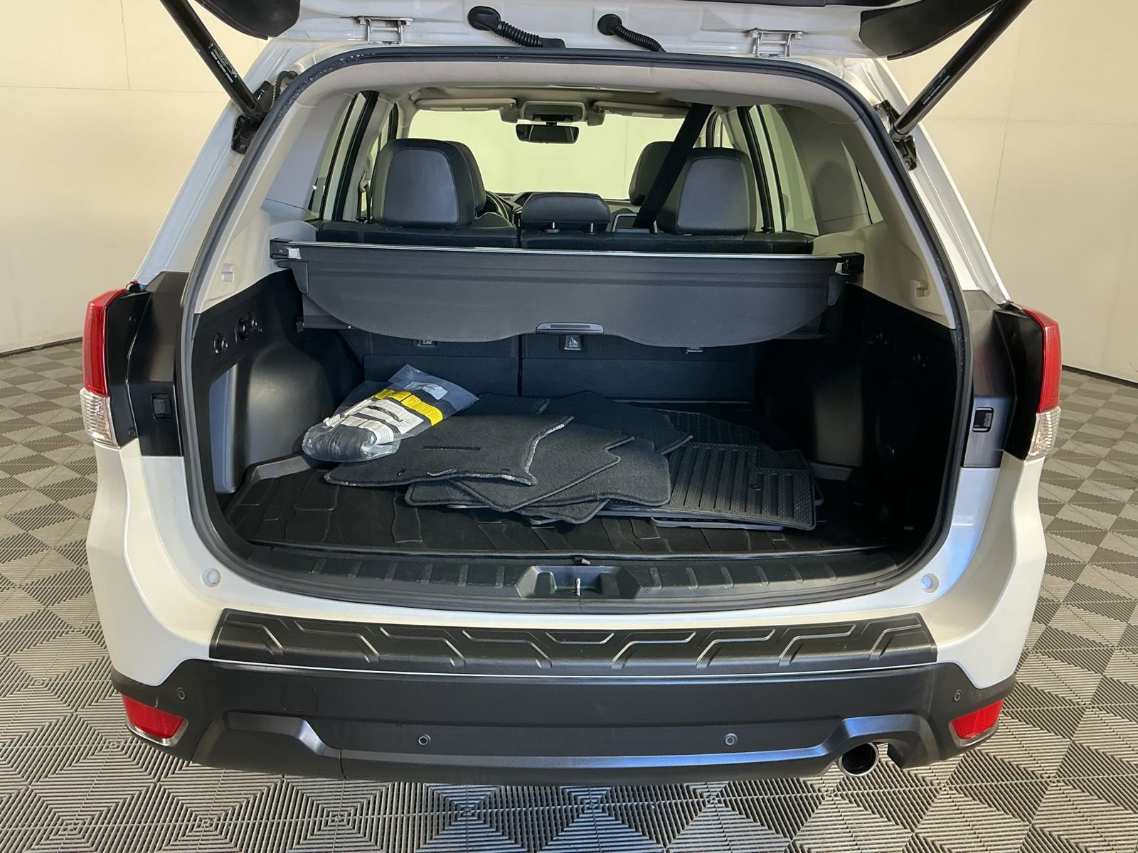 Used 2019 Subaru Forester Limited w/ Popular Package #3 image 20