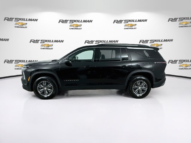 Used 2026 Chevrolet Traverse LT AWD/4WD image 4