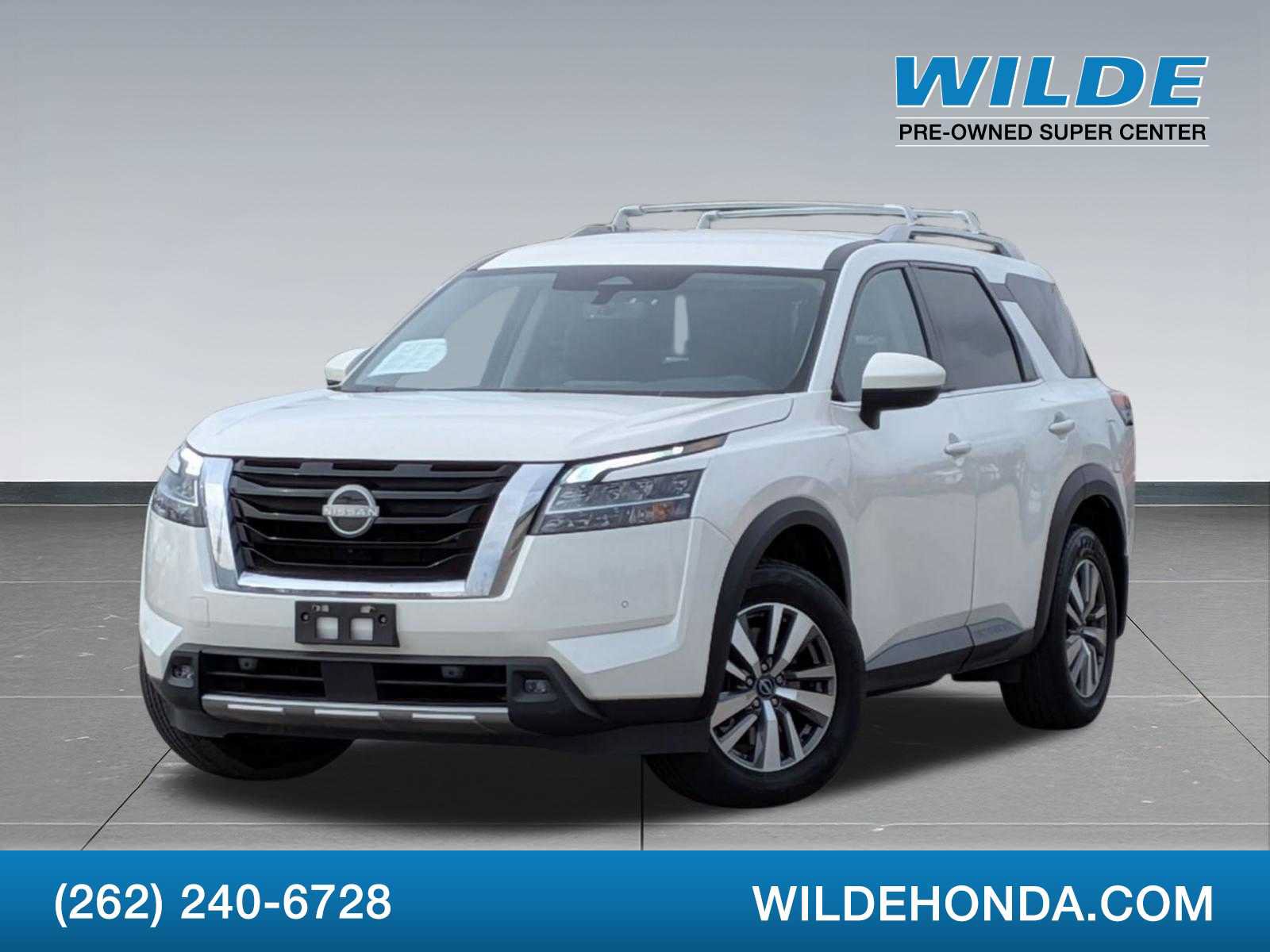 Used 2023 Nissan Pathfinder SL AWD/4WD image 1
