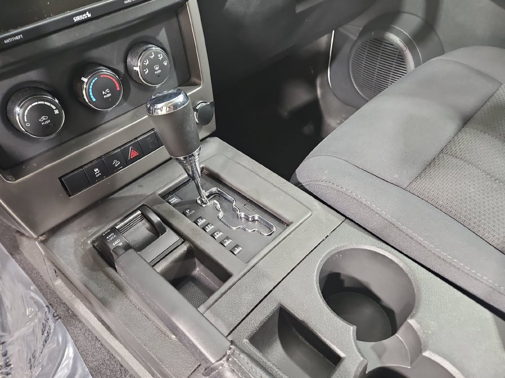 Used 2012 Jeep Liberty Sport w/ Popular Equipment Group AWD/4WD image 24