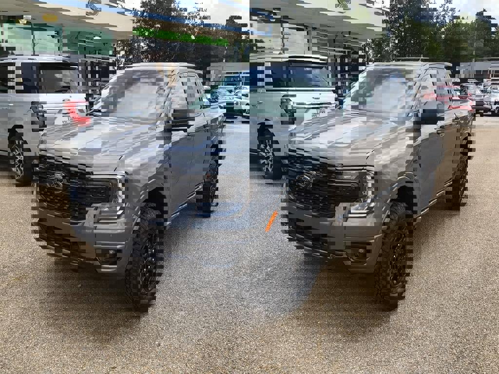 New 2025 Ford Ranger XLT w/ FX4 Off-Road Package image 3