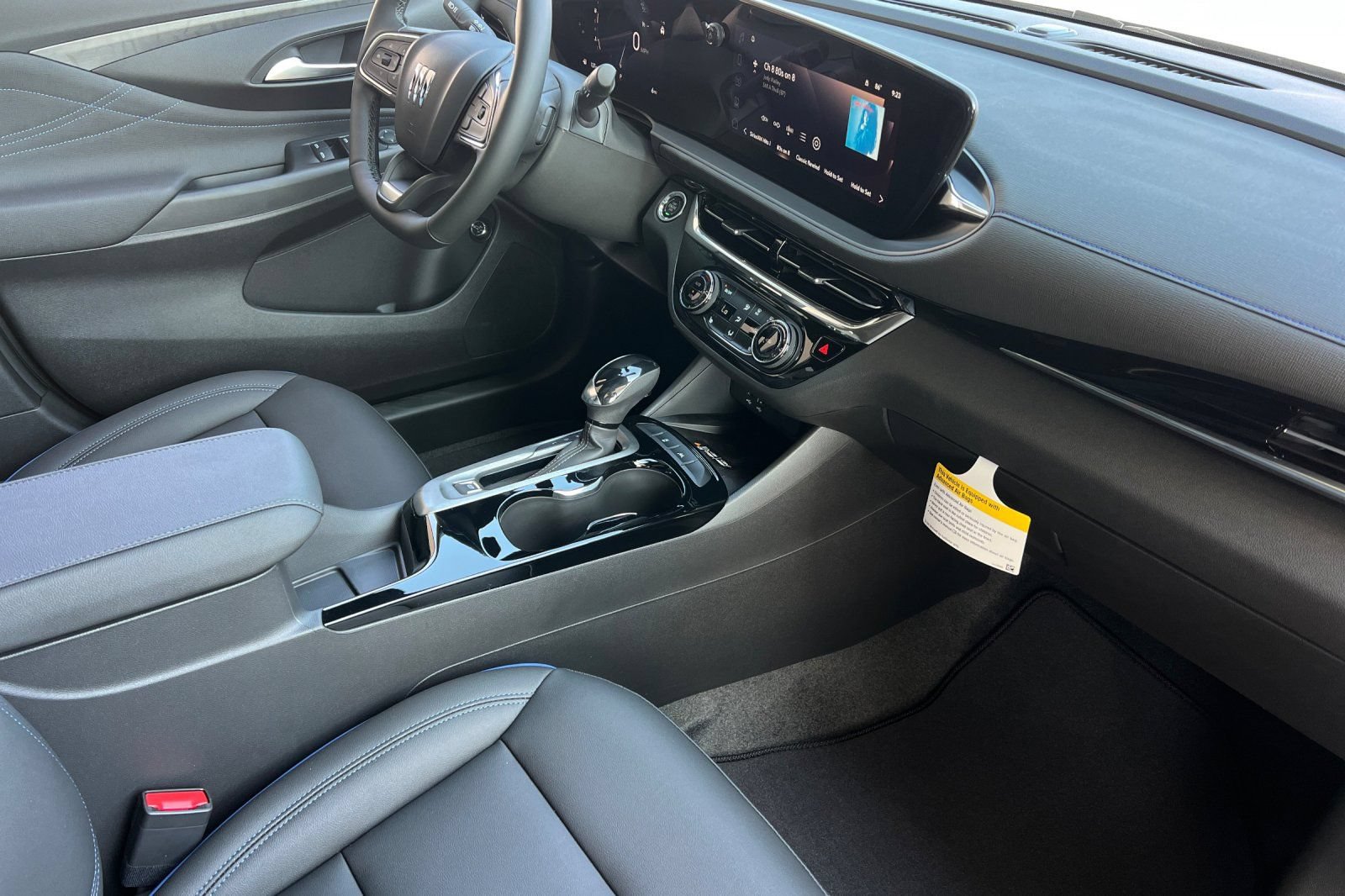 New 2026 Buick Envista Sport Touring w/ Convenience I Package FWD image 17