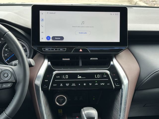 Certified 2024 Toyota Venza XLE image 16