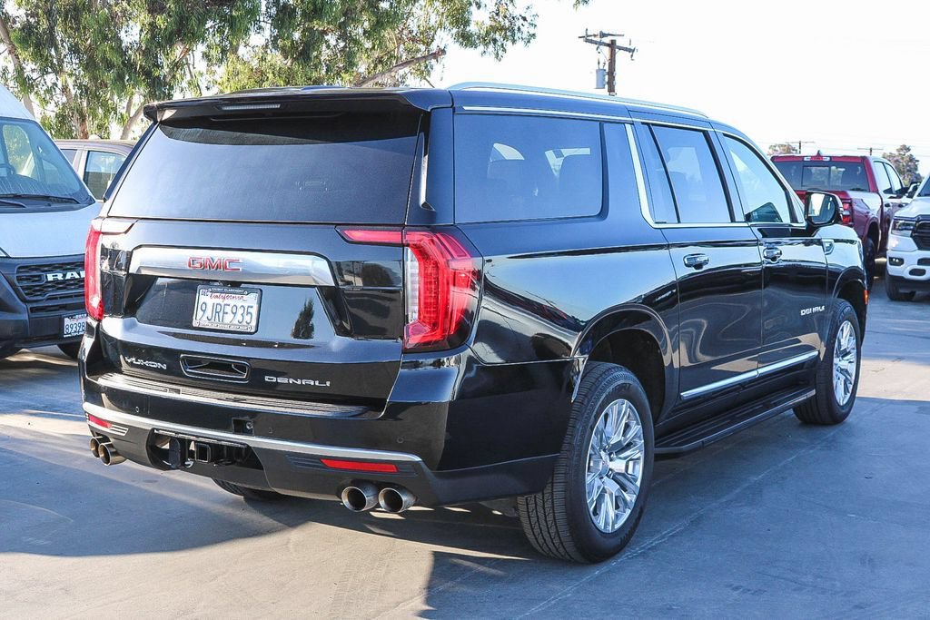 Used 2024 GMC Yukon XL Denali AWD/4WD image 9
