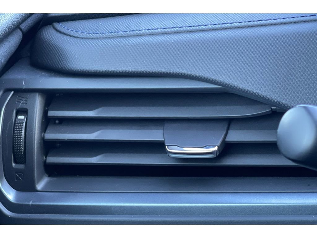 Used 2025 Subaru Forester Limited image 28