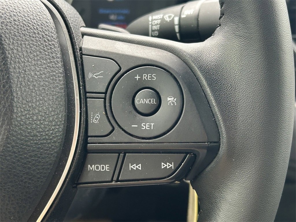 Used 2022 Toyota Corolla SE image 33