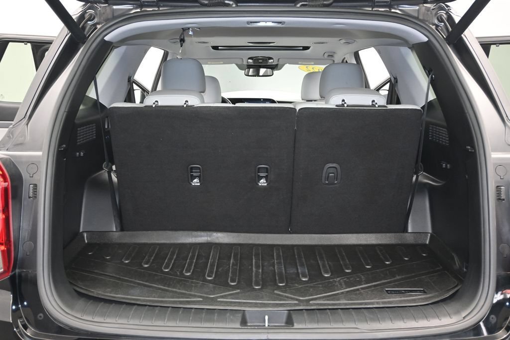 Used 2022 Hyundai Palisade SEL w/ Premium Package FWD image 11